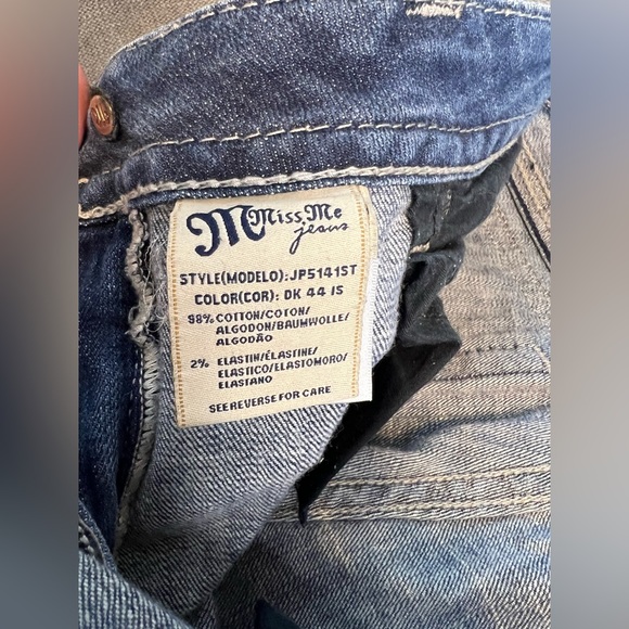 Miss Me straight cut women’s jean silver & jewel decor pockets 32 - Picture 5 of 6